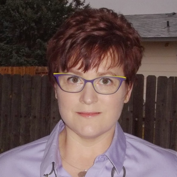 Meet your Posher, Leah - Picture 1 of 1